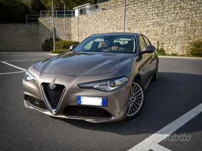 Usata Alfa Romeo Giulia Super 180 CV (132 kW) 2017 Berlina