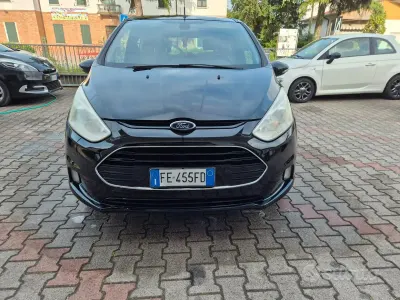 Usata Ford B-MAX Titanium 87 CV (63 kW) 2016 Nero Monovolume
