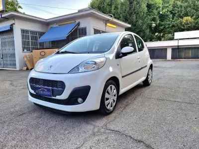 Usata Peugeot 107 Access 68 CV (50 kW) 2013 Other Utilitaria