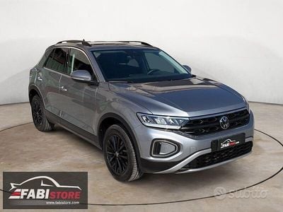 Usata VW T-Roc Style 150 CV (110 kW) 2024 Grigio SUV