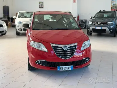 Usata Lancia Ypsilon S 95 CV (69 kW) 2014 Rosso Utilitaria