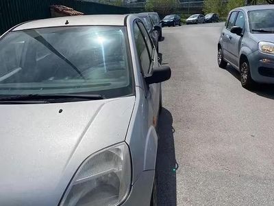 Usata Ford Fiesta 80 CV (58 kW) 2004 Utilitaria
