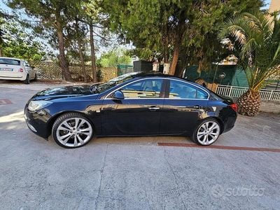 Usata Opel Insignia 220 CV (161 kW) 2012 Nero Station wagon