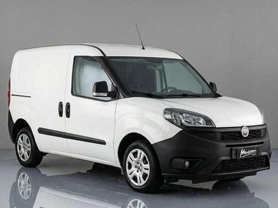 Usata Fiat Doblò Lounge 95 CV (69 kW) 2021 Bianco Monovolume