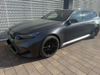 Usata BMW M5 727 CV (534 kW) 2026 Nero Station wagon