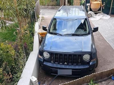 Usata Jeep Patriot 174 CV (127 kW) 2009 Grigio SUV