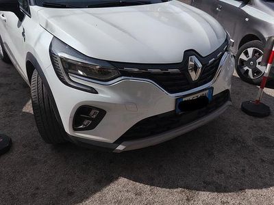 Usata Renault Captur 100 CV (73 kW) 2023 Bianco SUV