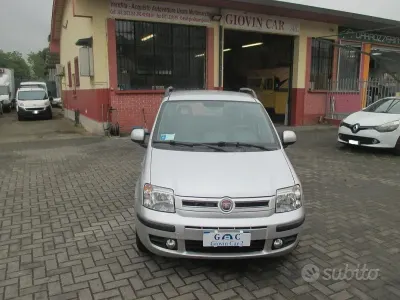 Begagnad Fiat Panda 69 HK (50 kW) 2011 Grå Halvkombi