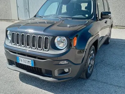 Usata Jeep Renegade Longitude 120 CV (88 kW) 2016 Nero SUV