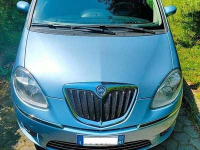 Usata Lancia Musa 2009 Blu Monovolume