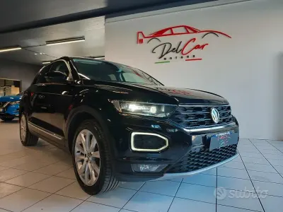 Usata VW T-Roc Advance 150 CV (110 kW) 2018 Nero SUV
