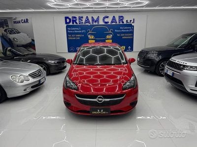 Usata Opel Corsa 90 CV (66 kW) 2015 Rosso Berlina