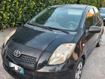 Usata Toyota Yaris 69 CV (50 kW) 2006 Berlina