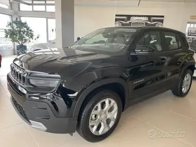Usata Jeep Avenger Altitude 101 CV (74 kW) 2024 Nero SUV