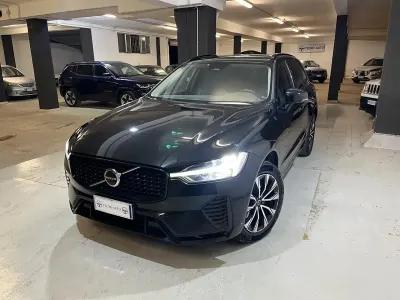 Usado Volvo XC60 Ultimate 197 HP (144 kW) 2023 Preto SUV