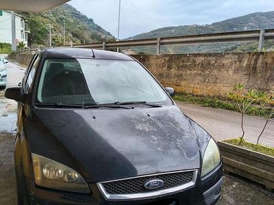 Usata Ford Focus 90 CV (66 kW) 2007 Nero Berlina