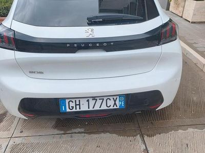 Usata Peugeot 208 2022 Bianco Utilitaria