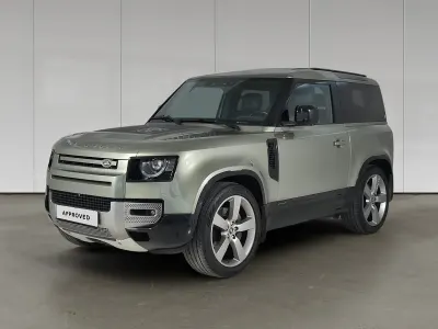 Usata Land Rover Defender HSE Dynamic 300 CV (220 kW) 2021 Pangea green SUV