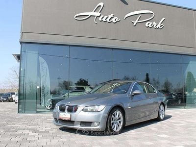 Usata BMW 325 218 CV (160 kW) 2006 Grigio Coupé