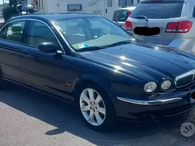 Usata Jaguar X-type 230 CV (169 kW) 2002 Bluazzurro Berlina