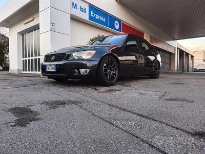 Usata Lexus IS200 2002 Grigio Berlina