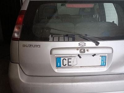 Usata Suzuki Ignis 83 CV (61 kW) 2003 Grigio Berlina