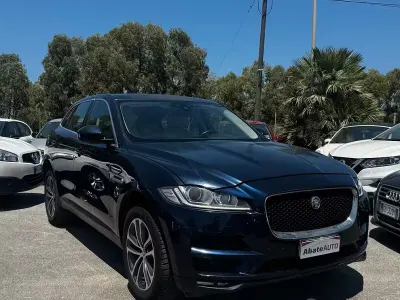 Usata Jaguar F-Pace Prestige 241 CV (177 kW) 2018 Blu SUV