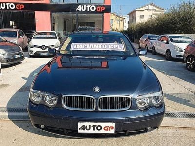 Usata BMW 735 272 CV (200 kW) 2002 Blu Berlina