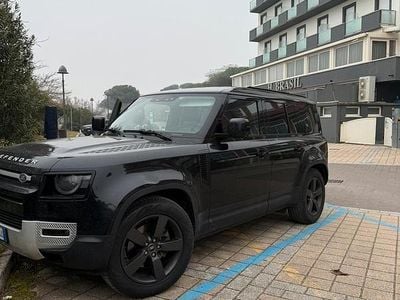 Usata Land Rover Defender SE 200 CV (147 kW) 2023 Nero SUV