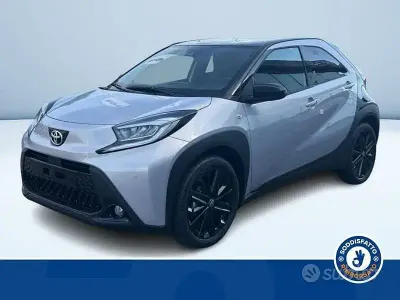 Nuova Toyota Aygo X Edition 2026 Grigio SUV