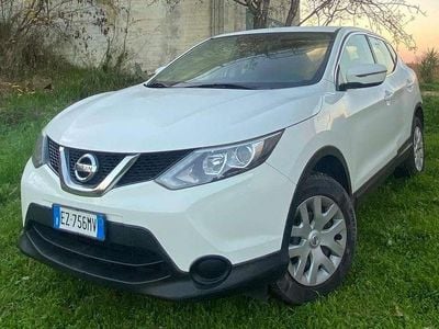 Usata Nissan Qashqai Tekna 110 CV (80 kW) 2015 Bianco SUV