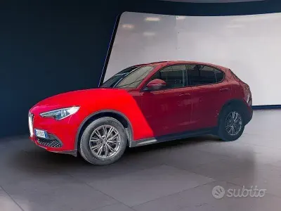 Usata Alfa Romeo Stelvio Super 209 CV (153 kW) 2022 Rosso SUV