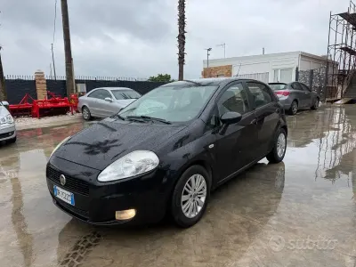 Usata Fiat Grande Punto 90 CV (66 kW) 2008 Nero Utilitaria
