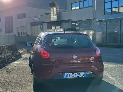Usata Fiat Bravo Active 120 CV (88 kW) 2009 Rosso Utilitaria