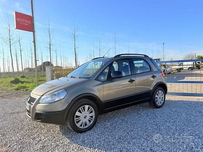 Usata Fiat Sedici Emotion 120 CV (88 kW) 2007 Marrone SUV