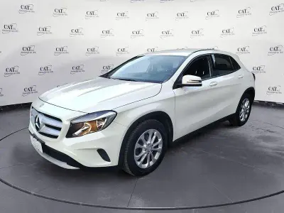 Usata Mercedes GLA180 Executive 109 CV (80 kW) 2015 Bianco SUV