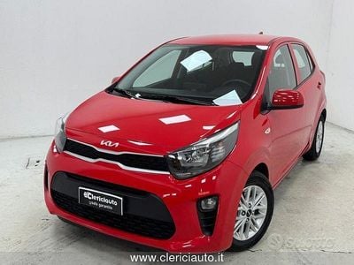 Usata Kia Picanto Urban 67 CV (49 kW) 2023 Rosso Utilitaria