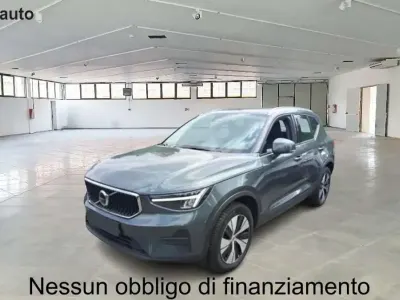 Usata Volvo XC40 Core 163 CV (119 kW) 2025 Verde SUV