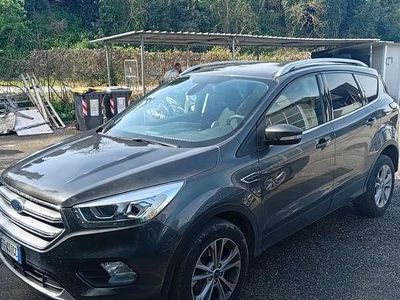Usata Ford Kuga Business Edition 120 CV (88 kW) 2018 Grigio SUV