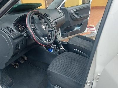 Usata Skoda Fabia 69 CV (50 kW) 2014 Bianco Station wagon