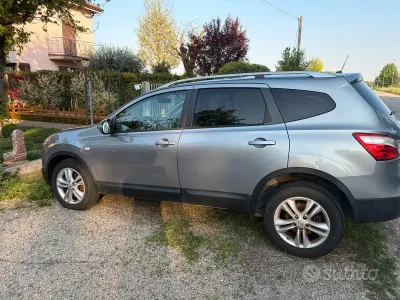 Usata Nissan Qashqai 150 CV (110 kW) 2011 Grigio SUV