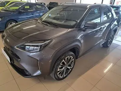 Usata Toyota Yaris Cross Lounge 2022 Grigio SUV