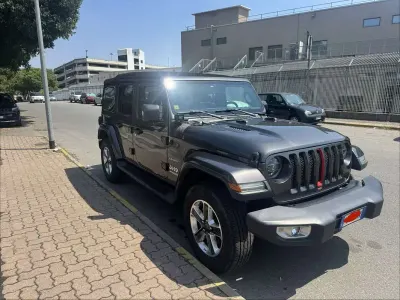 Usata Jeep Wrangler Unlimited Sahara 200 CV (147 kW) 2019 SUV