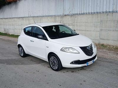 Usata Lancia Ypsilon Gold 95 CV (69 kW) 2012 Utilitaria