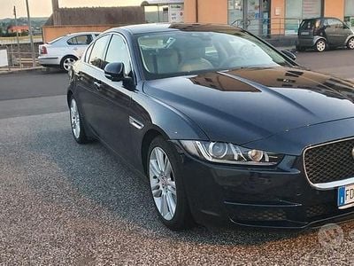 Usata Jaguar XE Portfolio 2016 Blu Berlina