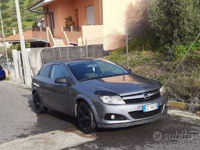 Opel Astra GTC