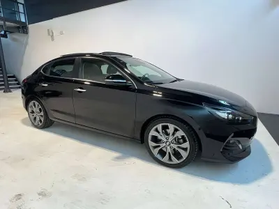 Usata Hyundai i30 136 CV (100 kW) 2019 Nero Berlina