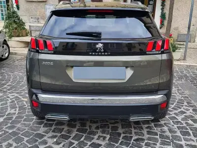 Usata Peugeot 3008 120 CV (88 kW) 2017 Grigio SUV