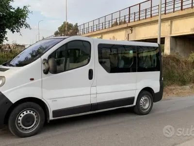 Usata Opel Vivaro 2004 Monovolume