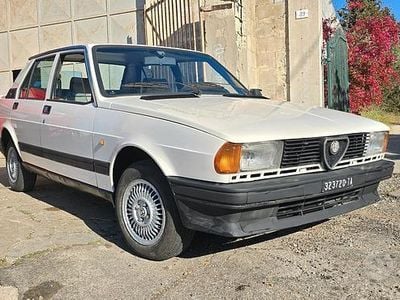 Usata Alfa Romeo Giulietta 109 CV (80 kW) 1984 Bianco Berlina